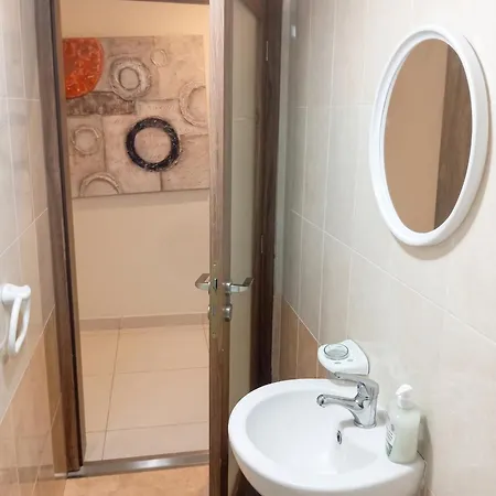 Modern In Prime Area For Beaches & Nightlife! -fast & Easy Self Check In -independent Access -no Family Sharing - Pembroke Gardens Location * Saint Julian's