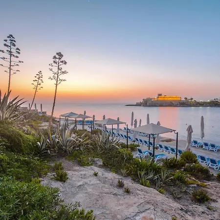 Modern In Prime Area For Beaches & Nightlife! -fast & Easy Self Check In -independent Access -no Family Sharing - Pembroke Gardens Location 民宿 Saint Julian's